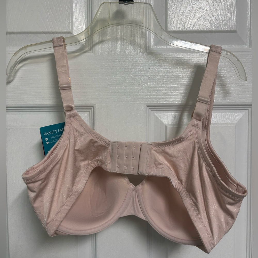 Vanity Fair Pale Blush Full Coverage Underwire Bra 38DD NEW - Picture 4 of 7